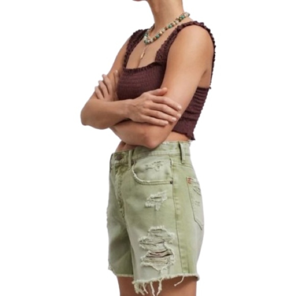 NWT BDG Urban Outfitters Dropped Waist Destroy Shorts Moss Denim Size 25